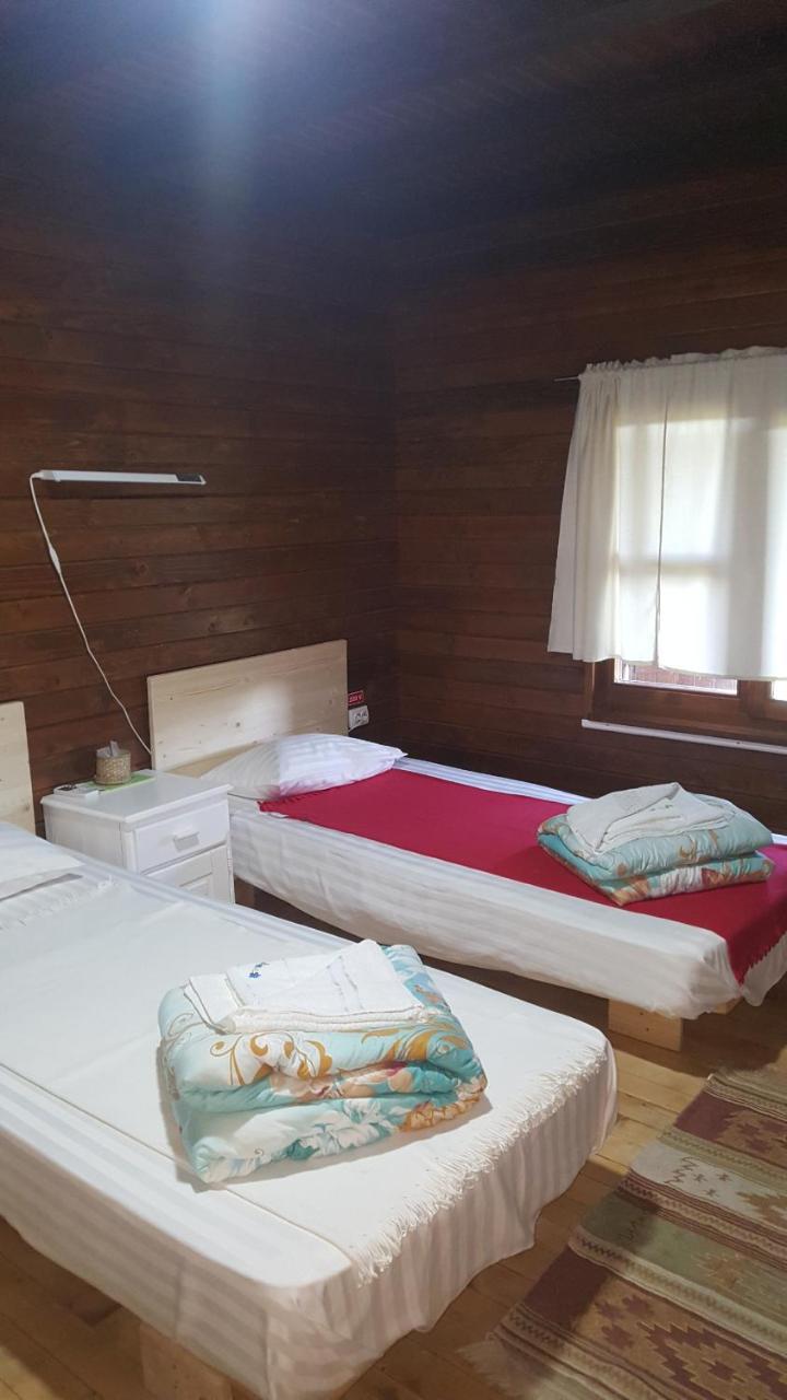 Old Fane'S Lodge Marasu 外观 照片