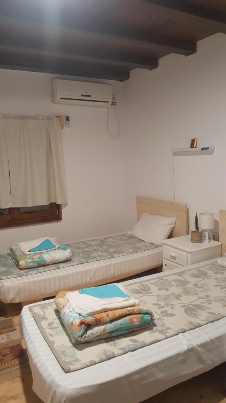 Old Fane'S Lodge Marasu 外观 照片